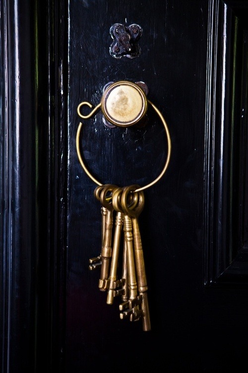 tumblr_nd7w5zRaIU1rhh5pjo1_500